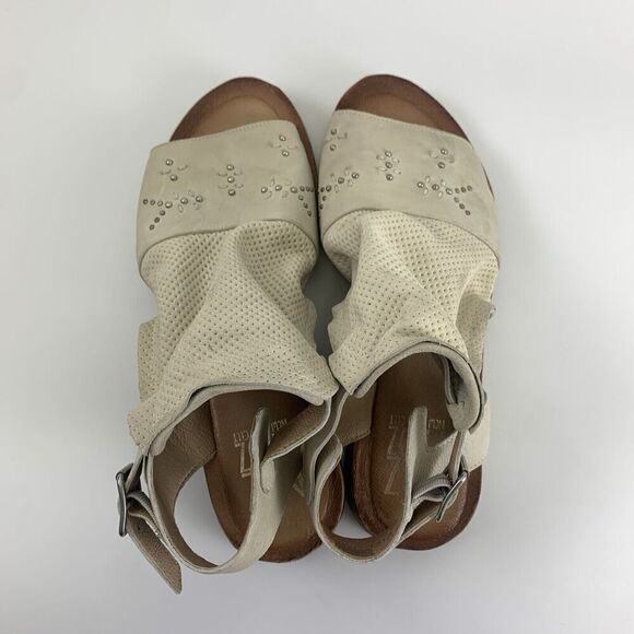 Miz Mooz Fifi Leather Ankle Strap Sandals Studs Gladiator Flat Cream 41 9.5 Wide - Picture 6 of 13